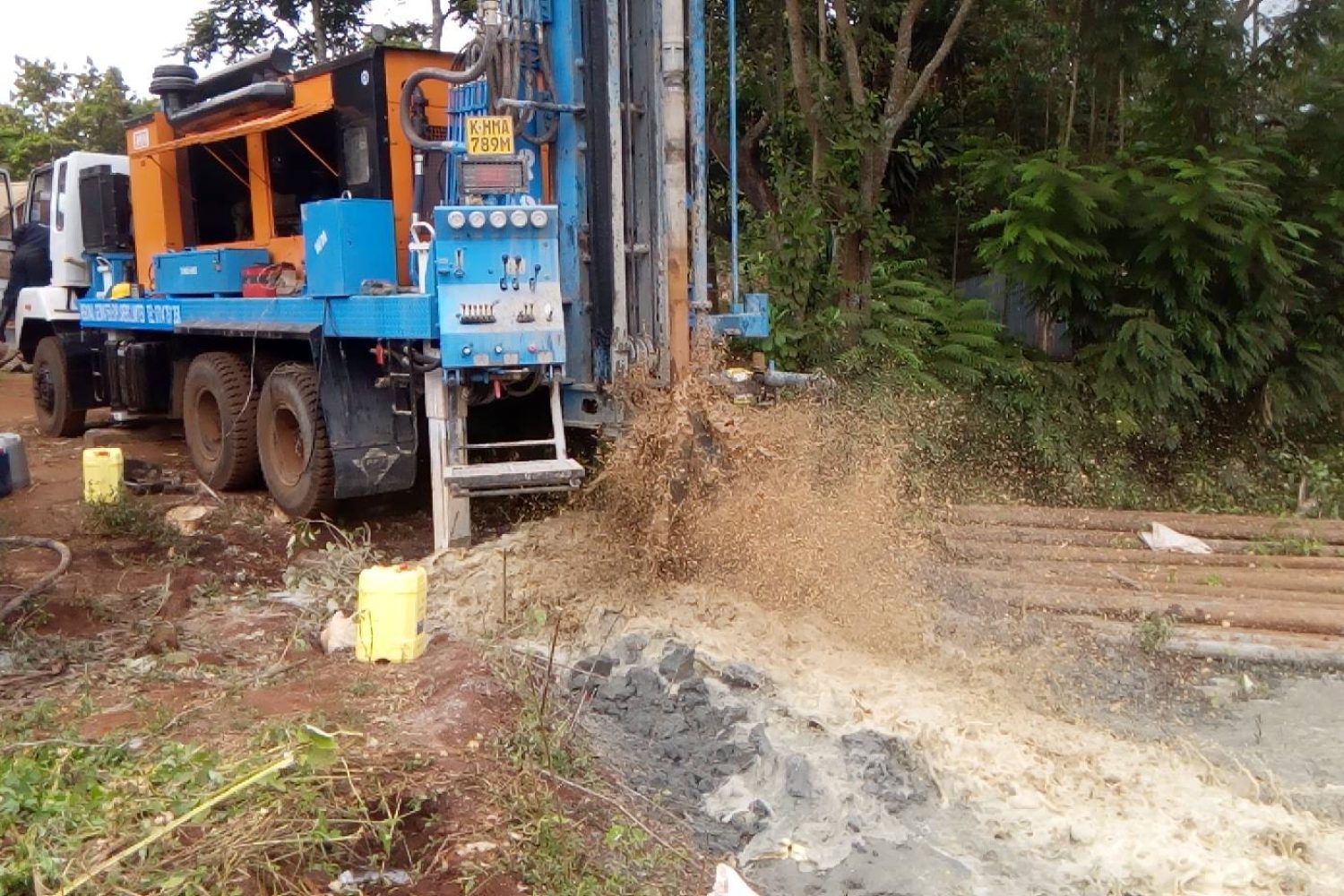 37233570_571554426572724_7442540684533301248_n